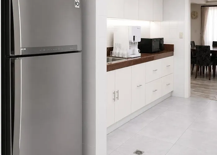 Big 3 Bedroom In Makati Cbd With Parking Apartment Manila