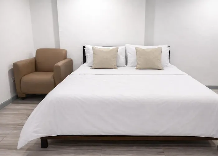Apartment Big 3 Bedroom In Makati Cbd With Parking Manila